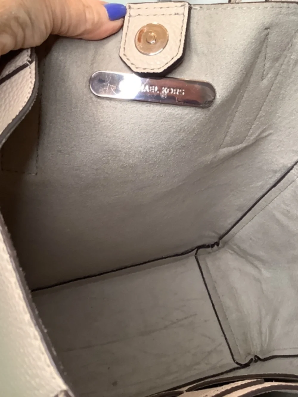 EUC Beige Michael‎ Kors tote shoulder leather bag